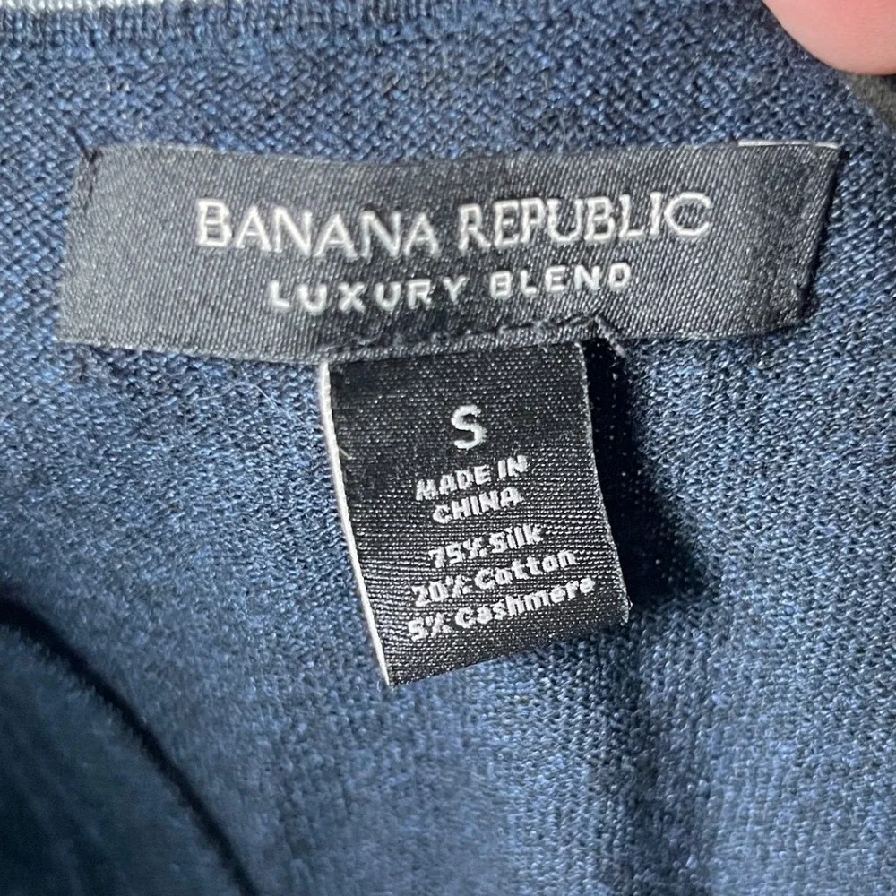 Dark Navy Silk Cotton Cashmere V-Neck‎ Sweater Banana Republic Small